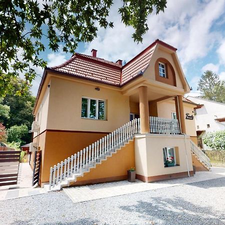 Family Apartman Miskolc Esterno foto