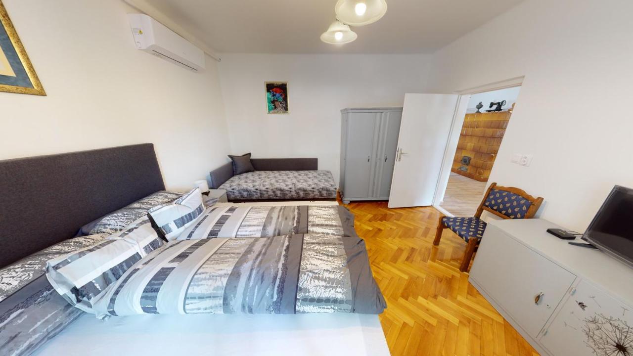 Family Apartman Miskolc Esterno foto