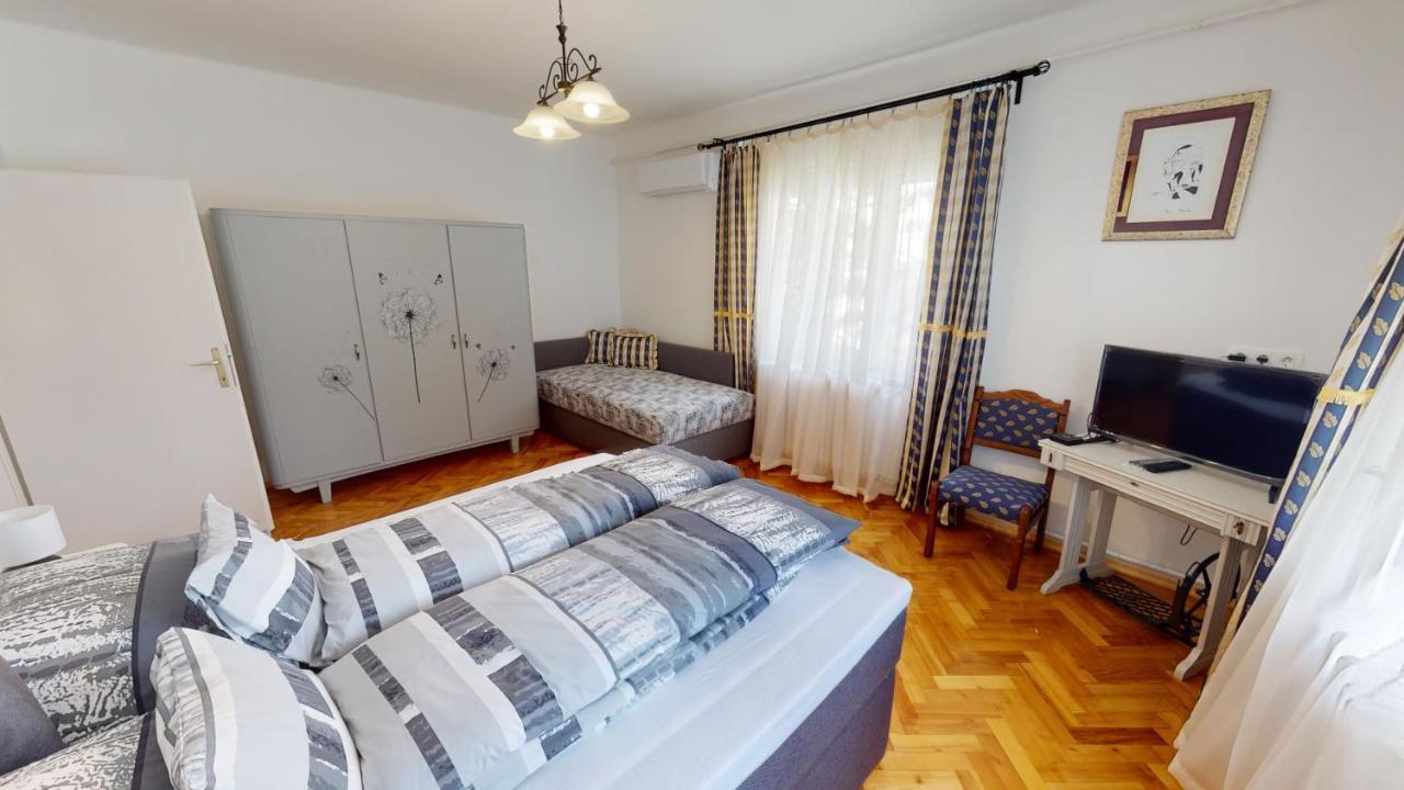 Family Apartman Miskolc Esterno foto