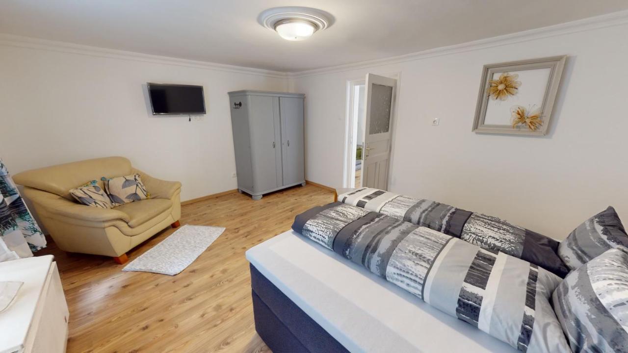 Family Apartman Miskolc Esterno foto