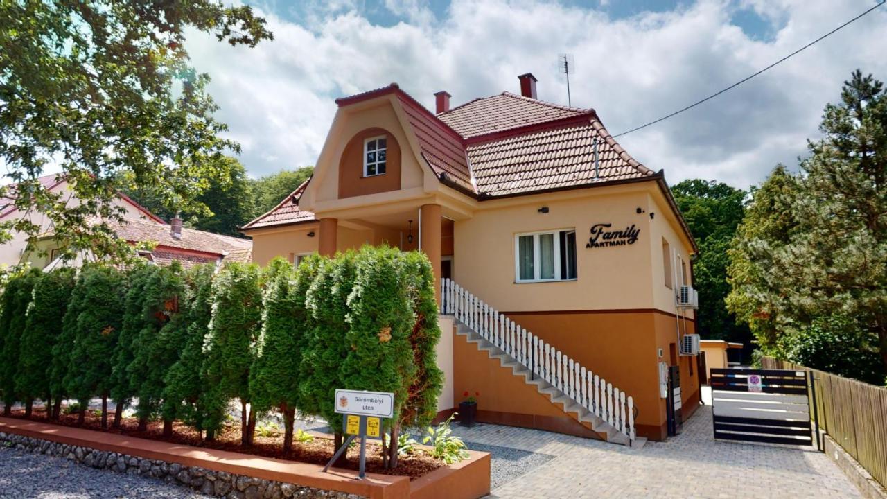 Family Apartman Miskolc Esterno foto